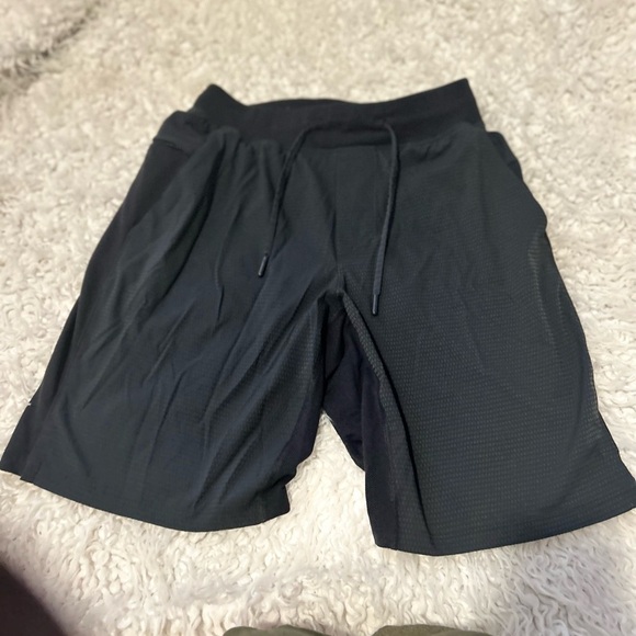50%off w♥️ 
Men’s Lululemon Patterned Athletic Shorts with Built in Underwear 75 - Picture 4 of 13